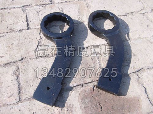 弯丙敲击梅扳手